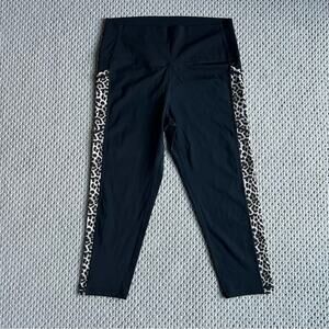 ZYIA Cropped Leggings